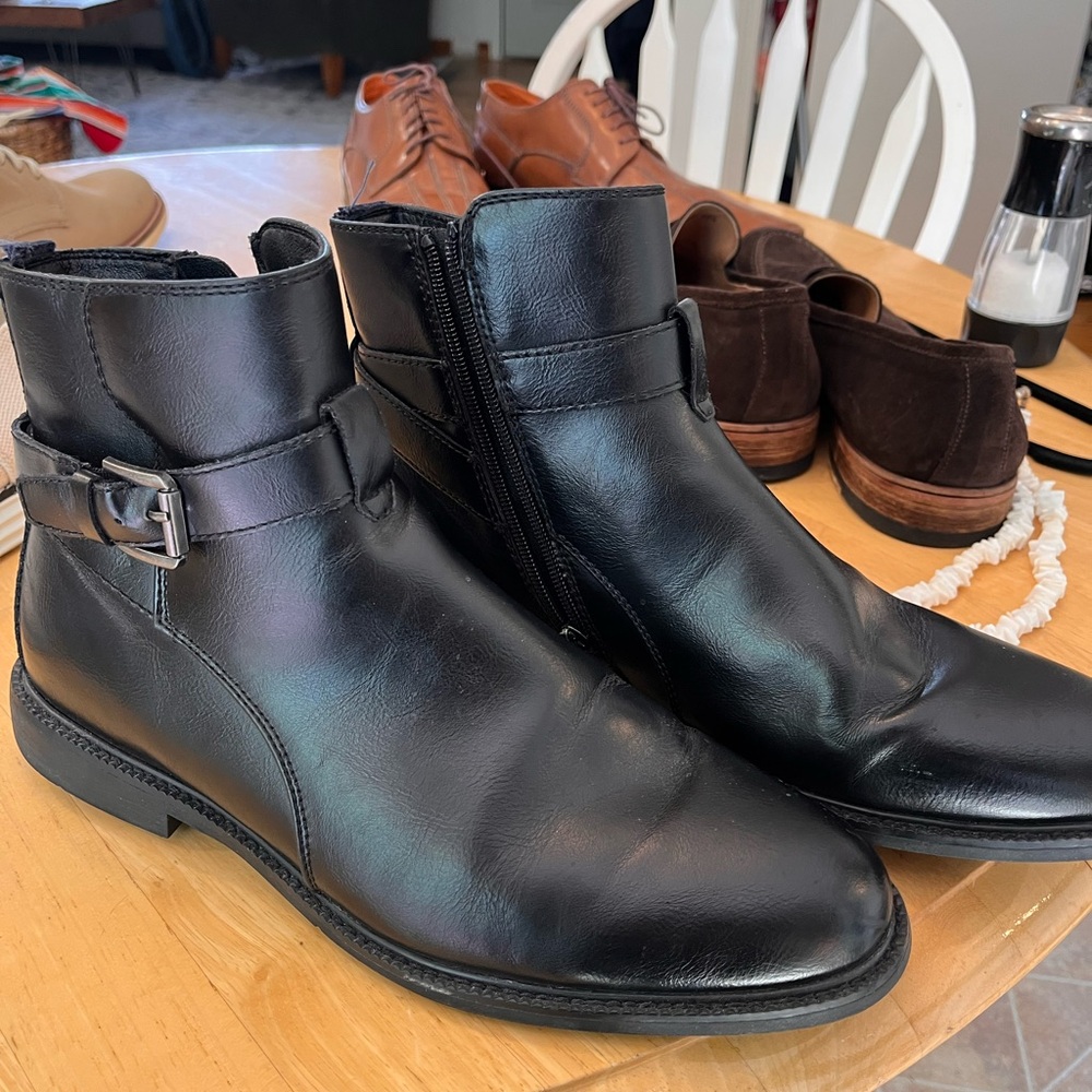 Women's Leather Chelsea Boot